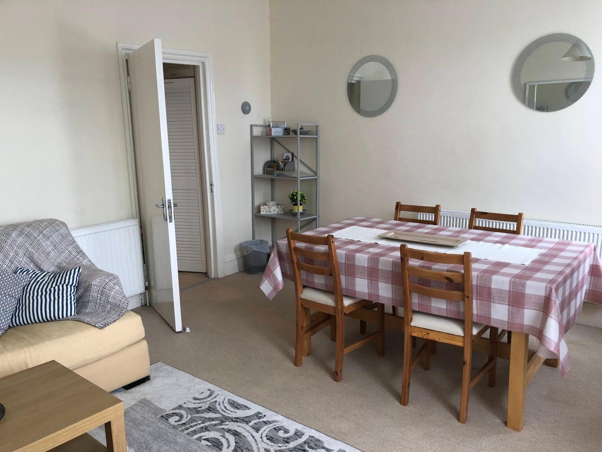 Spacious West London 2 Bedroom Apartment Ngoại thất bức ảnh