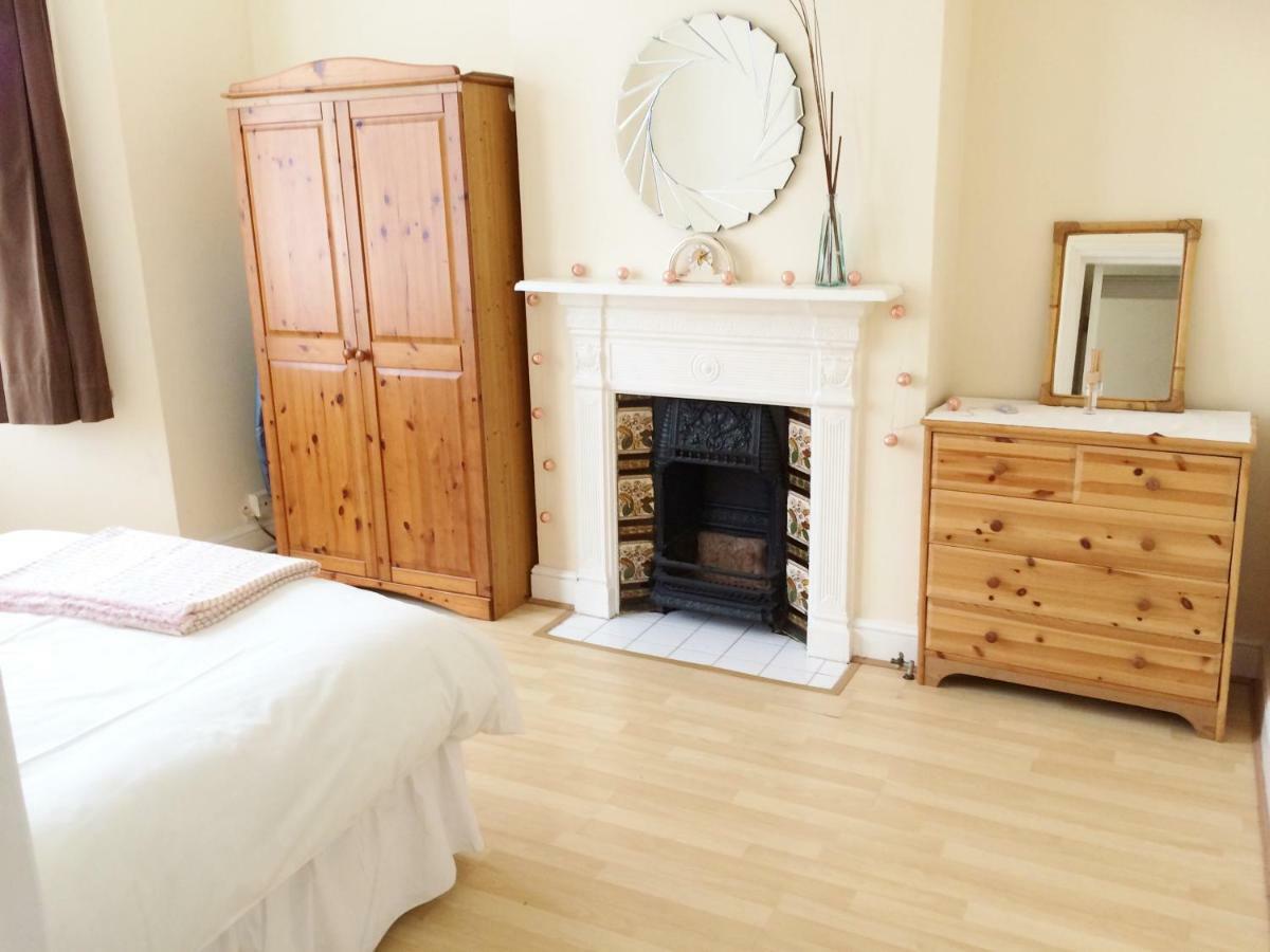Spacious West London 2 Bedroom Apartment Ngoại thất bức ảnh