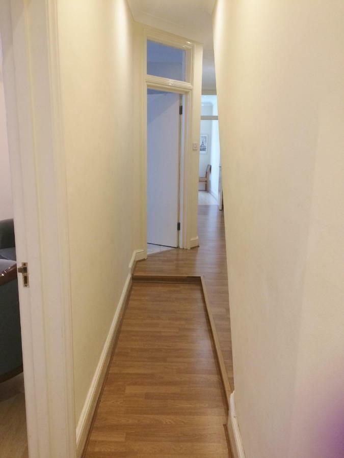 Spacious West London 2 Bedroom Apartment Ngoại thất bức ảnh