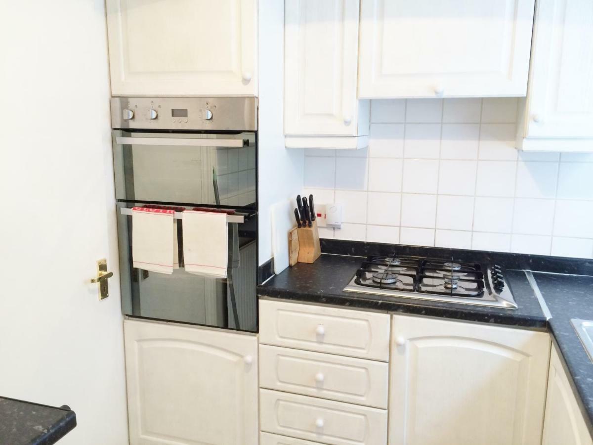 Spacious West London 2 Bedroom Apartment Ngoại thất bức ảnh