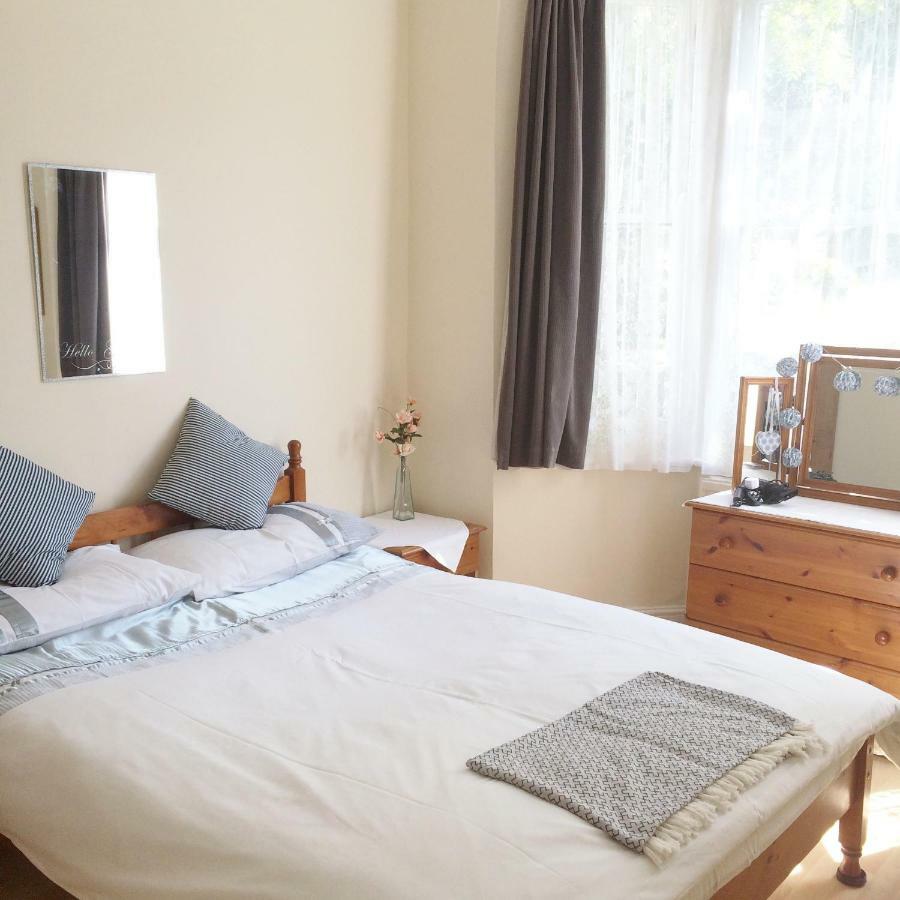 Spacious West London 2 Bedroom Apartment Ngoại thất bức ảnh